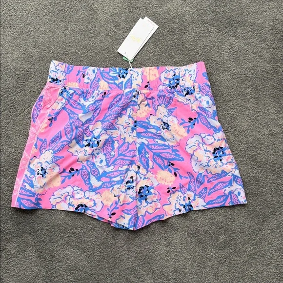 Lilly Pulitzer Bal Harbour Stretch Shorts - Picture 5 of 5